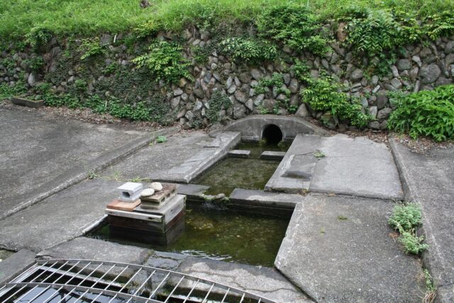 街の探検隊 睦橋通り かつての伊奈道 下の３つの湧水 あきる野市 街プレ倶楽部 街歩き心の風景 街プレ 東京 西多摩の地域情報サイト