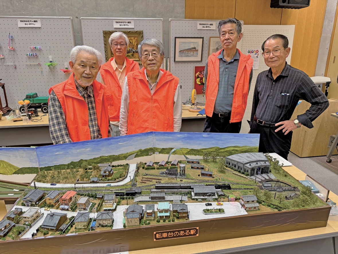 難易度の高い工作品と手作りの鉄道ジオラマが話題になった「おもちゃの病院ねじまわし」