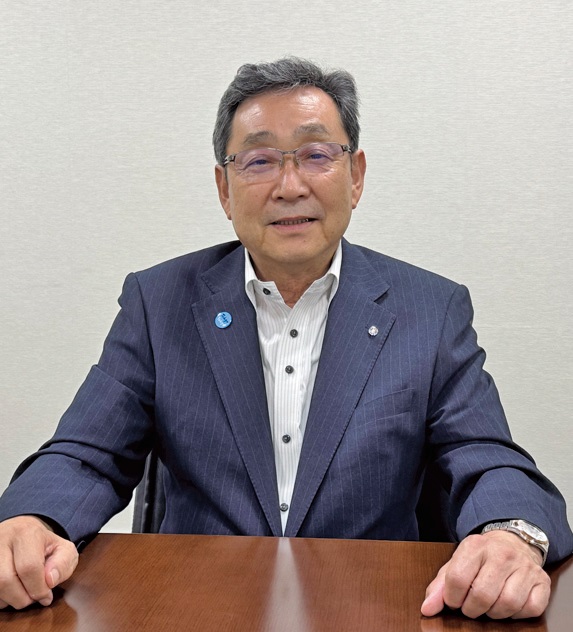 山﨑瑞穂町長