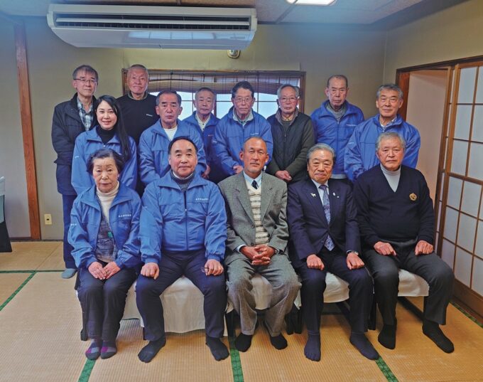 奥多摩将棋愛好会が指し初め式　棋力向上へプロと初対局